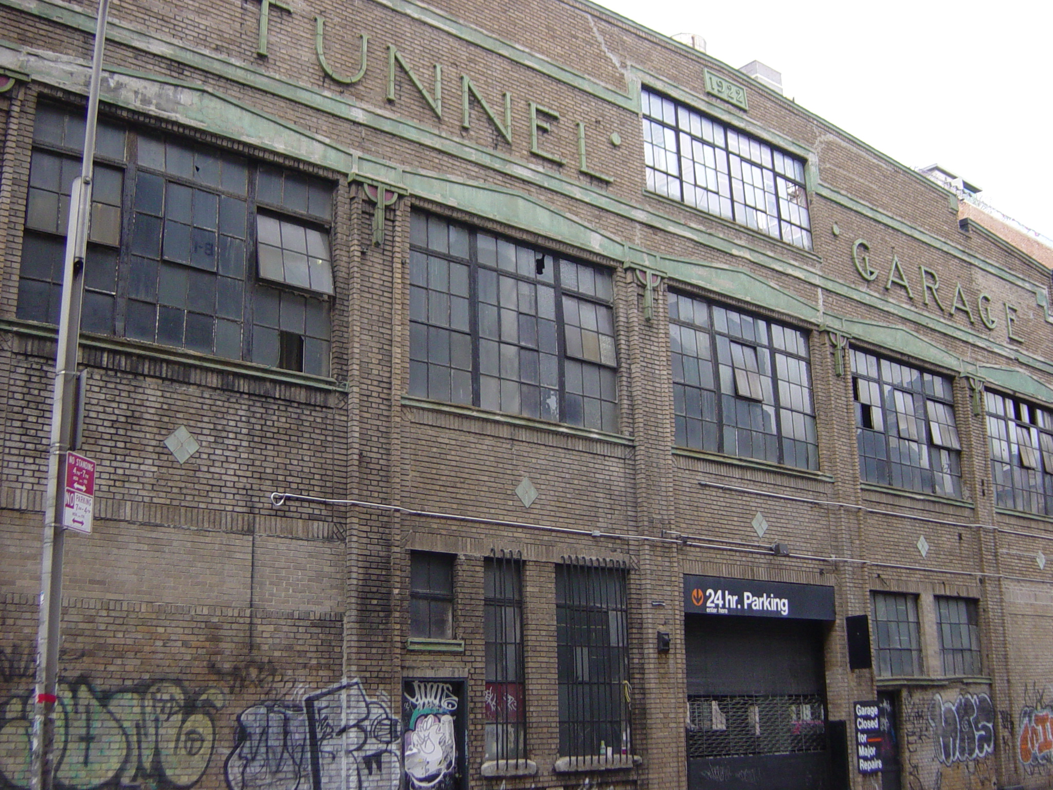 Tunnel Garage, 55 Thompson Street demolished 2006. Village Preservation